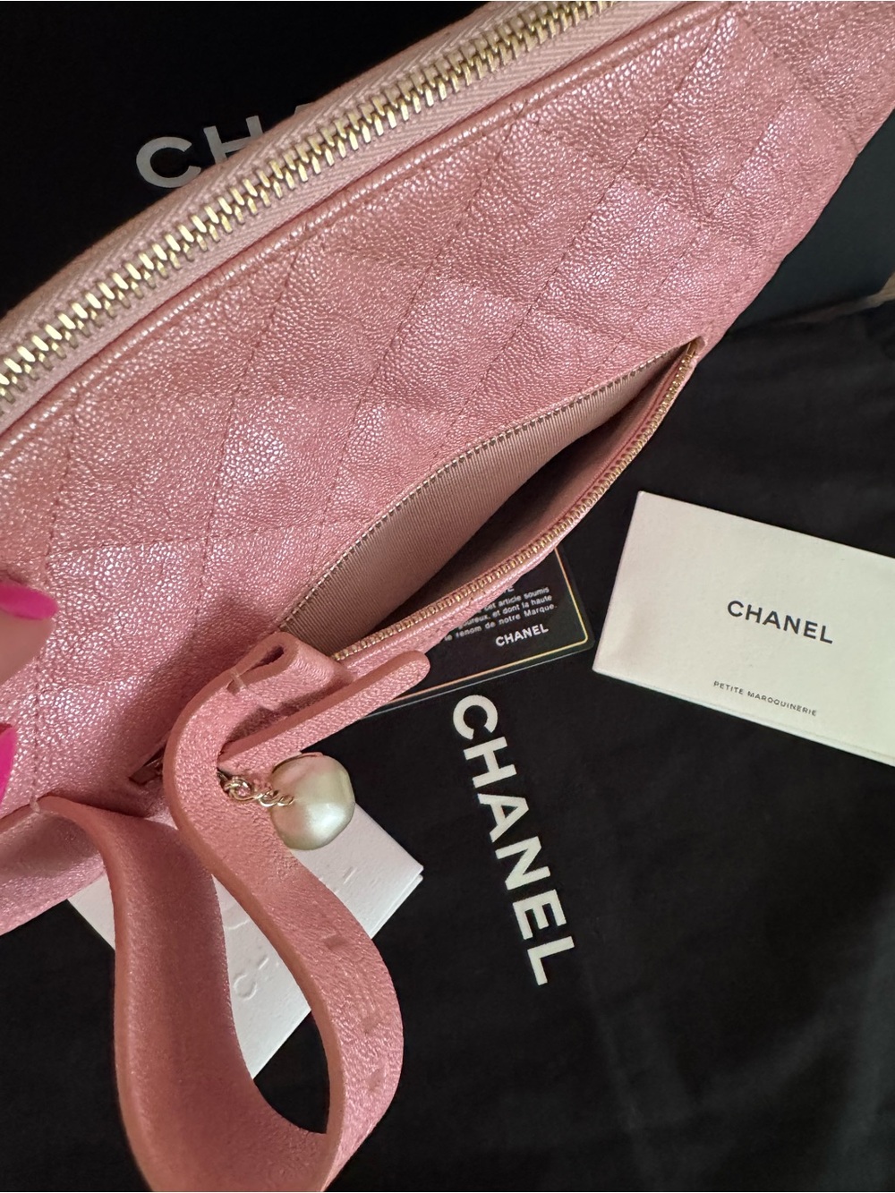 ❌SOLD❌CHANEL Limited Edition Night By The C  Iridescent Caviar Quilted  Clutch - Picture 3 of 7